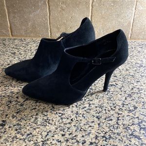 Audrey Brooke black suede Heeled Booties